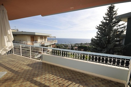 Квартира в Сан-Ремо, Италия, 80 м2 фото 1