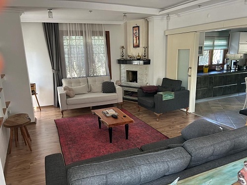 Вилла в Мерсине, Турция, 300 м2 фото 1