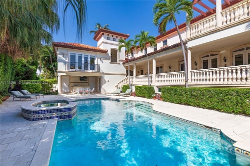Вилла в Майами, США, 650 м2 фото 1