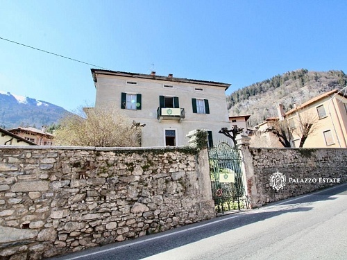 Дом в Чивенне, Италия, 700 м2 фото 1