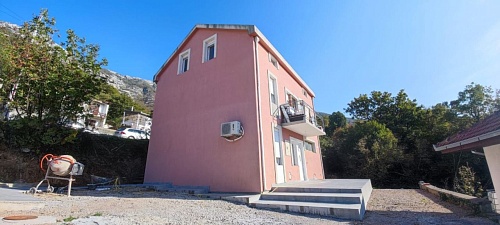Коттедж в Сутоморе, Черногория, 220 м2 фото 1