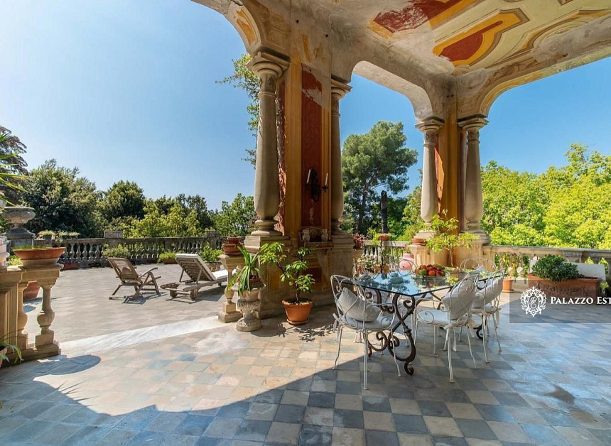 Апартаменты в Генуе, Италия, 600 м2