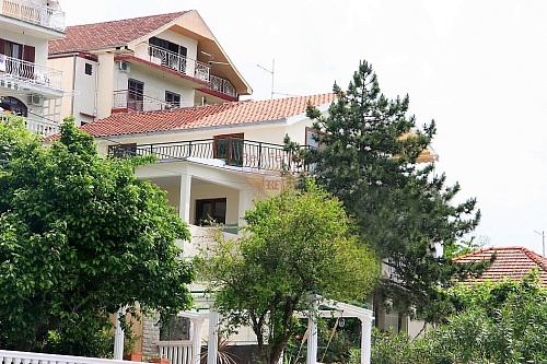 Дом в Херцег-Нови, Черногория, 250 м2 фото 1