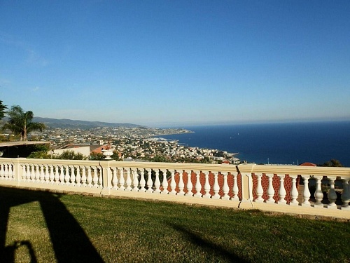 Вилла в Сан-Ремо, Италия, 110 м2 фото 1