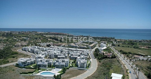 Апартаменты в Эстепоне, Испания, 98 м2 фото 1