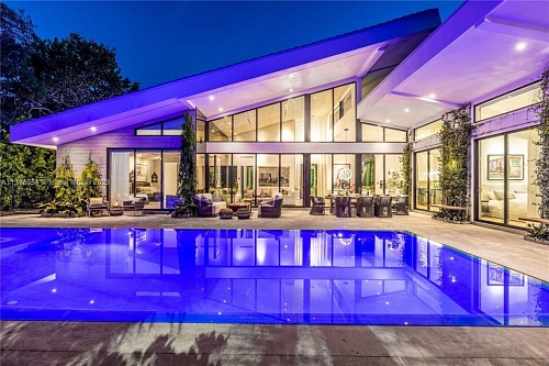 Вилла в Майами, США, 300 м2 фото 1