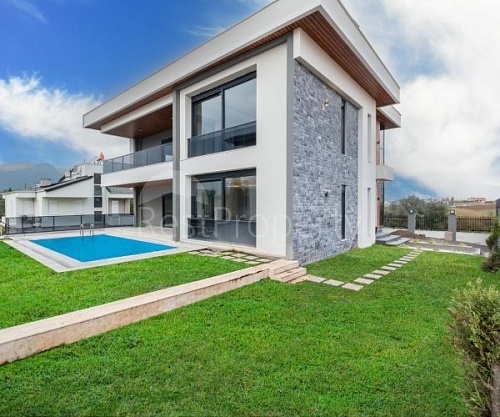 Вилла в Анталии, Турция, 566 м2 фото 1
