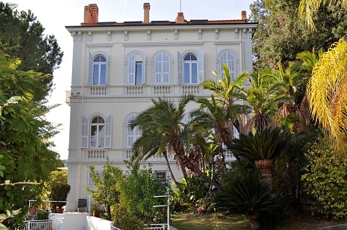 Дом в Сан-Ремо, Италия, 1 100 м2 фото 1