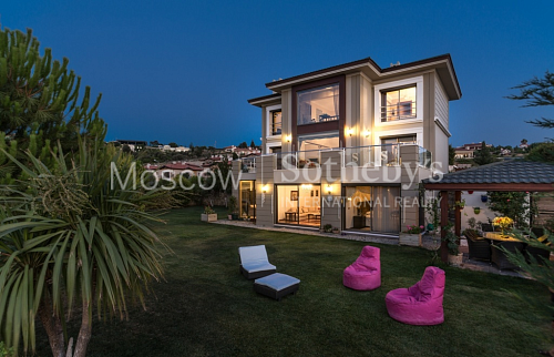 Вилла в Измире, Турция, 540 м2 фото 1