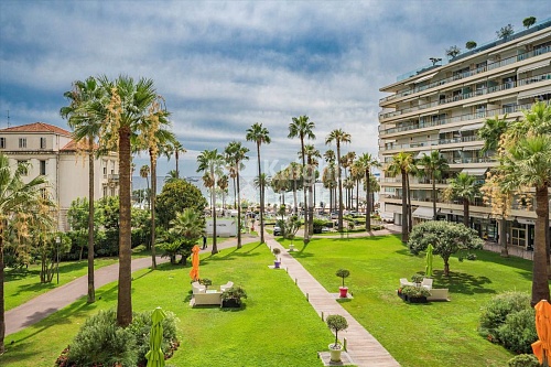 Апартаменты в Каннах, Франция, 135 м2 фото 1
