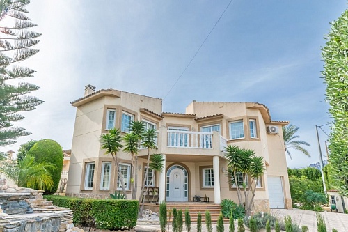 Вилла в Л'Альбире, Испания, 204 м2 фото 1