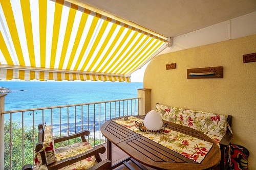 Апартаменты в Кабо Роч, Испания, 80 м2 фото 1