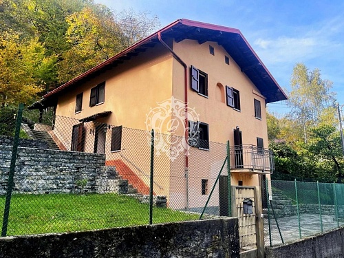 Шале Schignano, Италия, 150 м2 фото 1