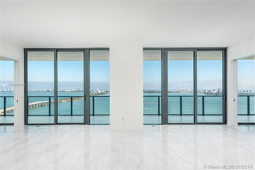 Квартира в Майами, США, 230 м2 фото 1