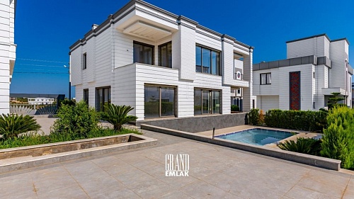 Вилла в Анталии, Турция, 400 м2 фото 1