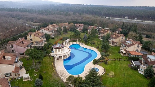 Дом в Чекмекёе, Турция, 550 м2 фото 1