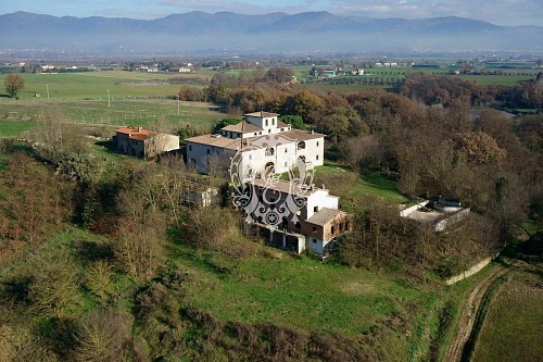 Дом в Кастильон-Фиорентино, Италия, 2 574 м2 фото 1