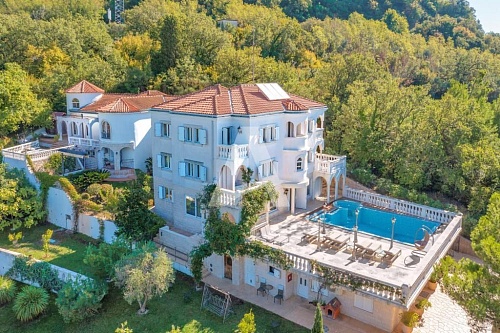 Вилла в Будве, Черногория, 485 м2 фото 1