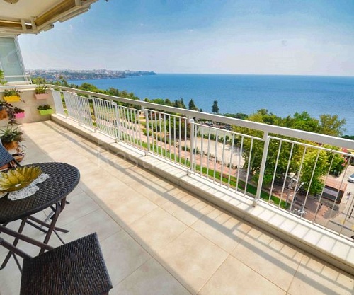 Квартира в Анталии, Турция, 200 м2 фото 1