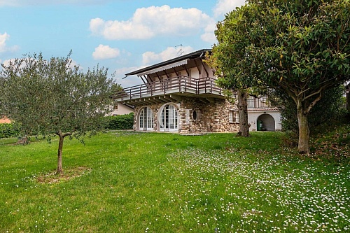 Вилла у озера Гарда, Италия, 180 м2 фото 1