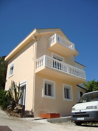 Дом в Крашичах, Черногория, 90 м2 фото 1