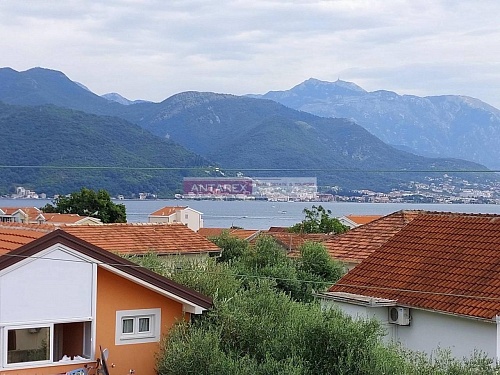 Апартаменты в Биеле, Черногория, 52 м2 фото 1