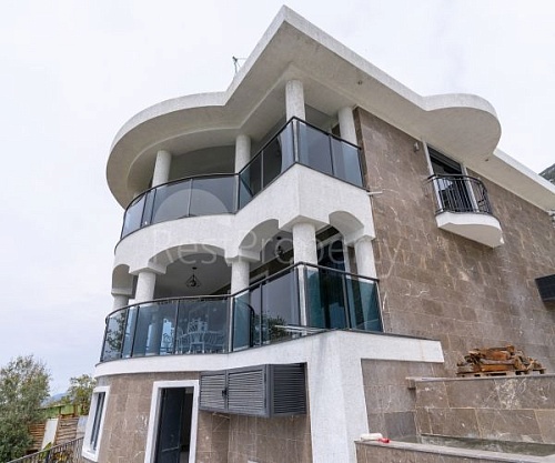 Вилла в Алании, Турция, 220 м2 фото 1