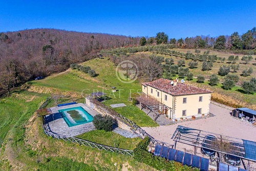 Дом в Ареццо, Италия, 325 м2 фото 1