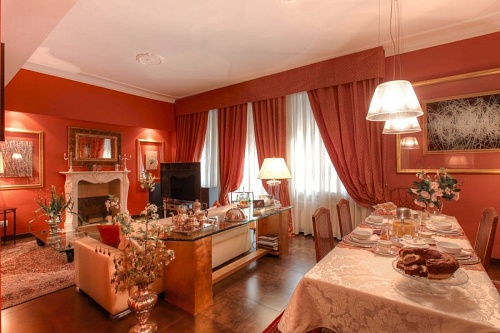 Квартира у озера Маджоре, Италия, 180 м2 фото 1