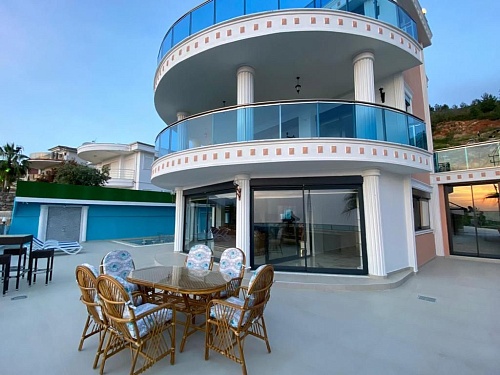 Вилла в Кестеле, Турция, 440 м2 фото 1