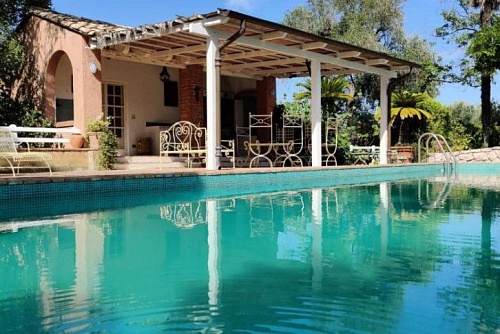 Вилла в Сан-Ремо, Италия, 880 м2 фото 1