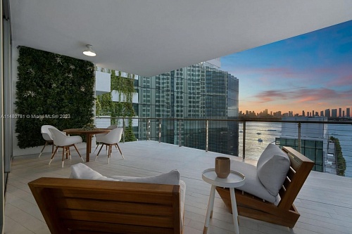 Квартира в Майами, США, 250 м2 фото 1