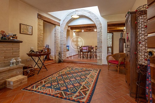 Дом в Сполето, Италия, 100 м2 фото 1