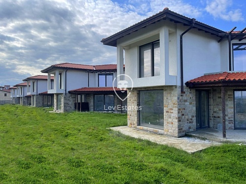 Дом в Царево, Болгария, 200 м2 фото 1